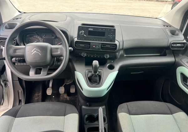 Citroen Berlingo cena 31900 przebieg: 139277, rok produkcji 2019 z Nowogard małe 137